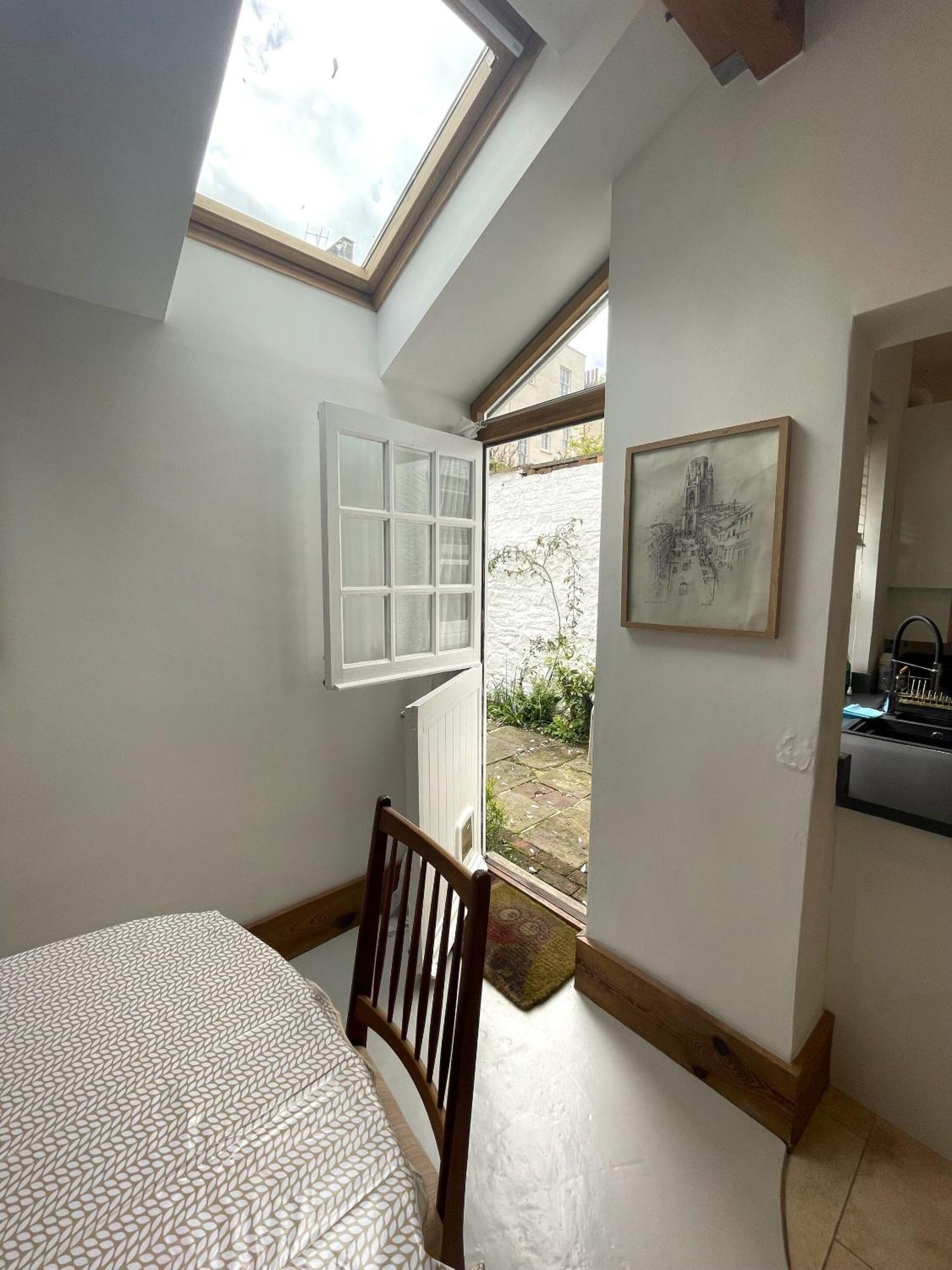 Harmonious In The Heart Of Clifton Village Holiday home