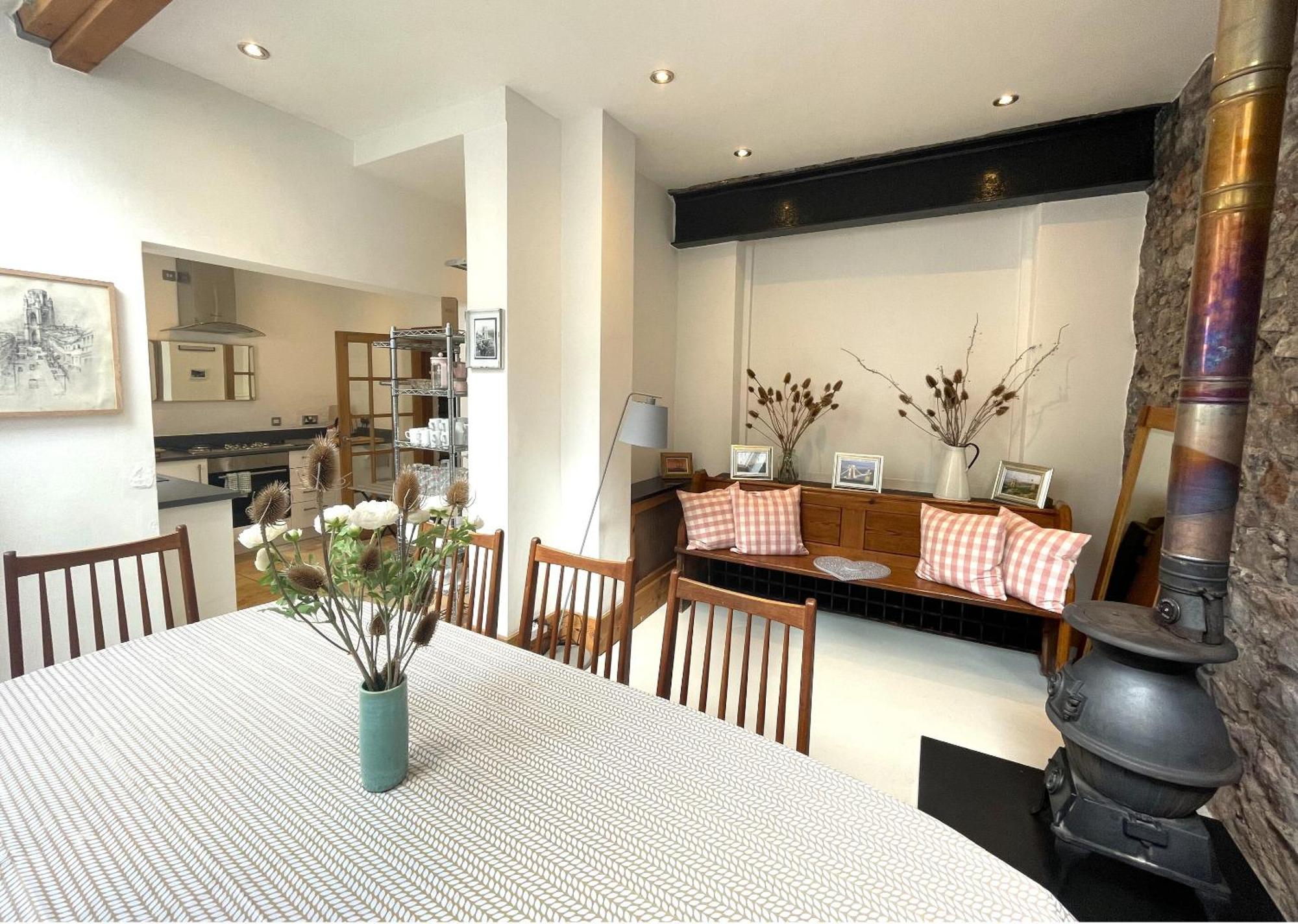 Holiday home Harmonious In The Heart Of Clifton Village *