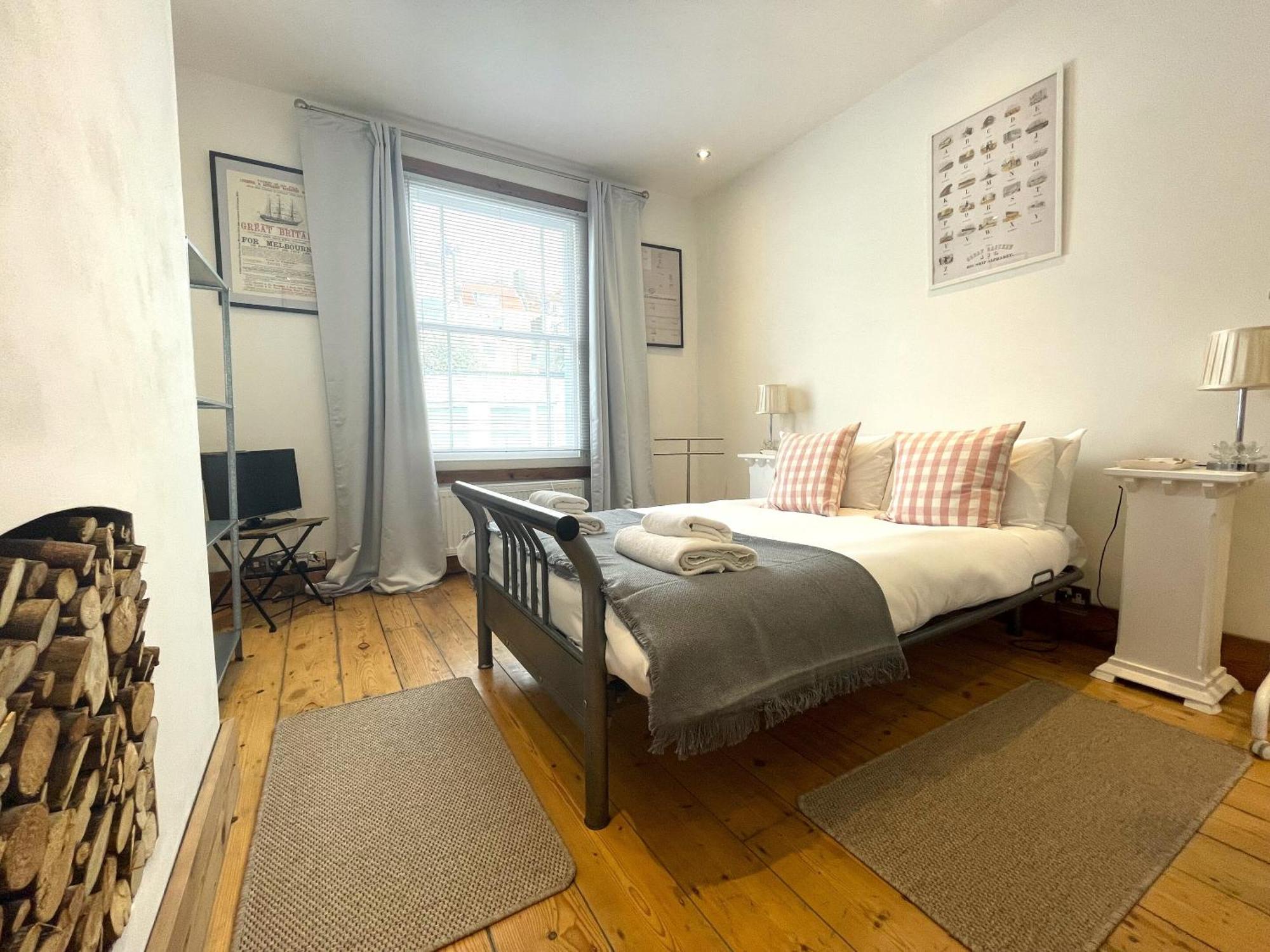 Harmonious In The Heart Of Clifton Village * Bristol